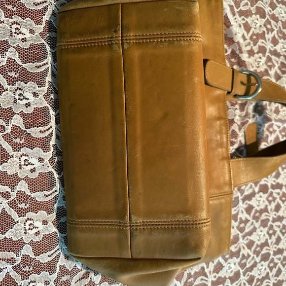Coach purse… tan silver hardware!!! - Picture 7 of 12